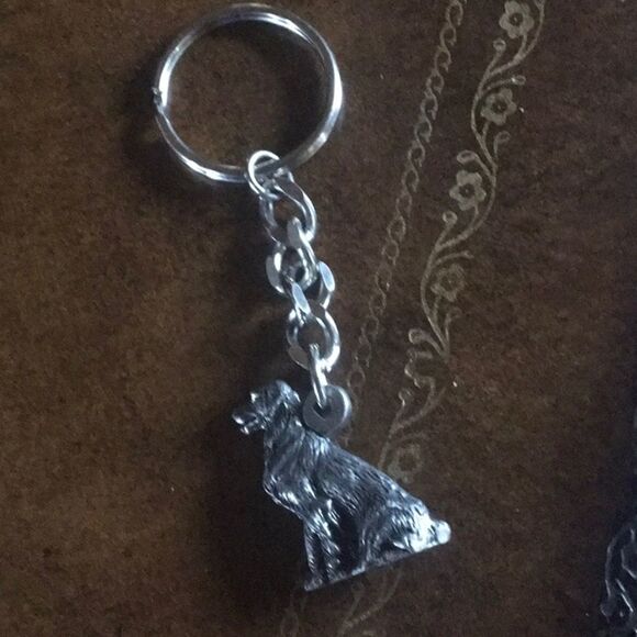 2 Dog Theme Keychains - Picture 2 of 3